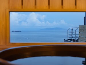 【半露天浴場】