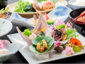 【夕食一例】華やかな春の会席料理♪