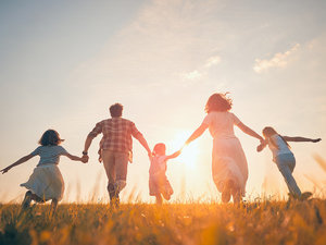 �H�~�̉Ƒ����s�ɁI���w���ȉ����z