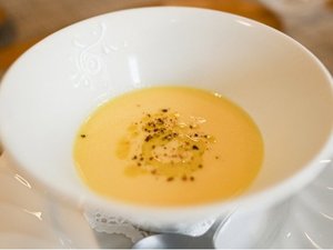 Zuppa di granoturco�i�Ƃ����낱���̃X�[�v�j