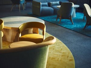 ���r�[���E���W