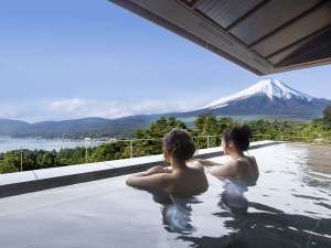 富士山と湖を望むリゾート ホテルマウント富士の施設写真1