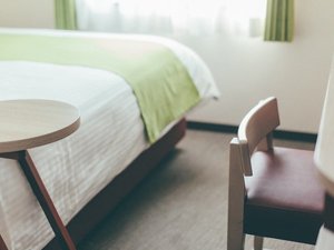 客室デスクチェア
