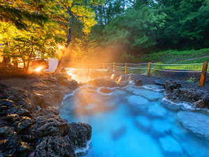 日本で唯一の泊まれる世界自然遺産　秘境知床の温泉宿　地のはての施設写真1