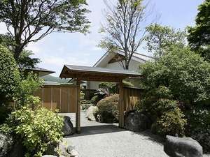 専用露天風呂付き客室 別邸「奥の樹々」への入り口