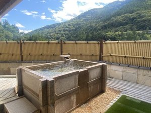 �y���R�ٍŏ�K�^�։��z����|�������Α���̓V��I�V���C�t���ʎ�