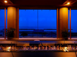 プレミアムラウンジ