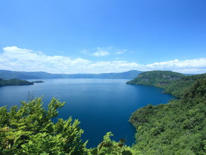 十和田湖まで車で約1時間10分