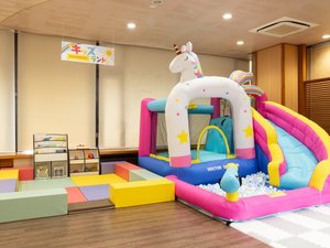 キッズランド【営業時間】15:00〜20:00 8:00〜10:00