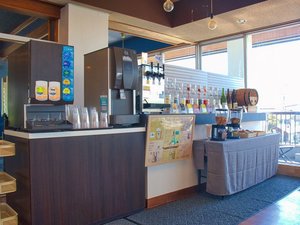 オールインクルーシブの宿!おつまみやドリンクが無料で楽しめる!