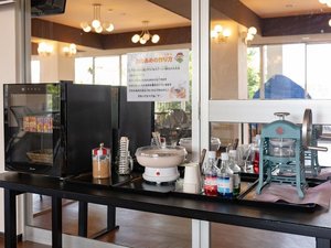 かき氷機やわたあめ機もご家族で楽しめます。