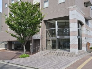 『新館』玄関