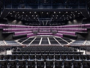Kアリーナ横浜は音楽に特化したアリーナにふさわしい、業界トップクラスの演出機器を備えています