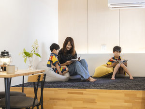 【NEST LAB.】みんなでのんびりとくつろげるスペース