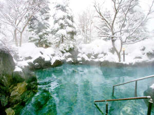 裏磐梯ロイヤルホテル：【冬】真っ白に化粧した五色温泉。白銀の世界で雪見露天風呂（イメージ）