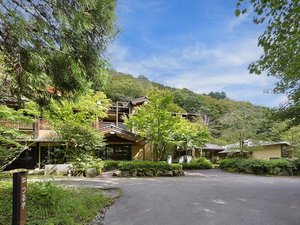 鹿覗キセキノ湯 つるや 外観