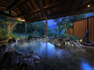 【貸切風呂】露天風呂「鹿覗きの湯」