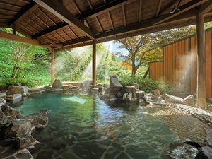 【貸切風呂】露天風呂「鹿覗きの湯」