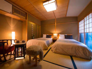 【京都市祇園・東山の大人専用宿（子供不可）】京都祇園 鴨川沿いに佇む 京の小宿 宮川町よし井