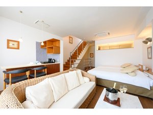 モアナ棟オーシャンルーム2F リビング&ベッドルーム