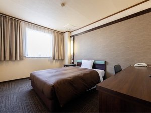 *シングルルーム:15〜17u/幅140cmのダブルベッドを設置。<客室イメージ>