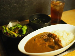 4種類から選べる朝食!カレー定食