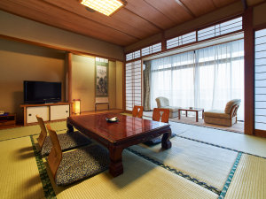 【和室/一例】落ち着いた和室で、ゆったり流れる山鹿時間をお過ごしください。