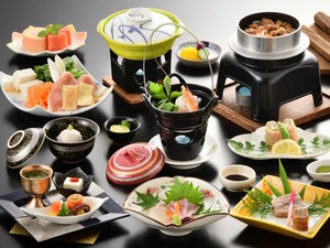 【季節の会席料理/一例】季節の旬をふんだんに取り入れた会席料理。仕入れにより内容は変わります。