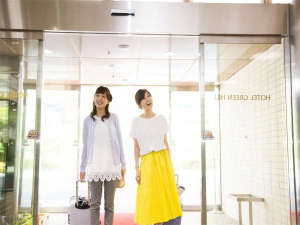 �z�e������