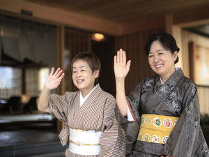 大切なお客さまをお見送りいたします。