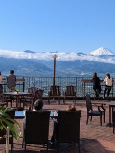 モーニングコーヒーサービステラスにて富士山の絶景を♪