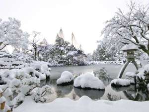 【兼六園(雪)】写真提供:金沢市