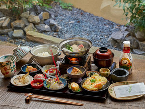【金沢彩旬】ご当地朝食和膳「百万石の朝餉(あさげ)」