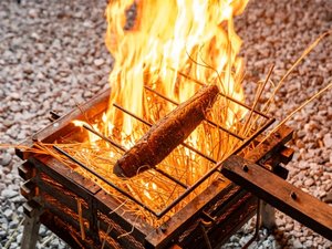 『体験』　藁やきカツオタタキ＆薪炊き土鍋ご飯、BBQ体験 ・キャビン棟・定員4名