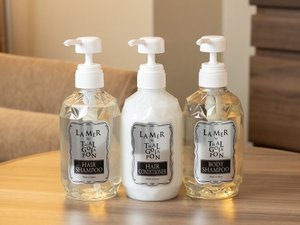 【客室】シャンプー類はタルゴブランドをご用意しております。