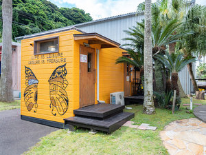 ・【サウナ】小屋は浴室棟の隣にございます。ご利用の際はスタッフまでお声かけください
