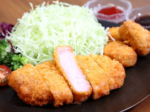 1.5pの“サクサク揚げ立てトンカツ”が朝食ビュッフェに新登場!!