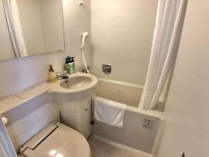 浴室清潔感のある浴室はコンパクトながら利便性抜群♪