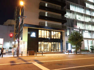 �y���{:���w�E�~�c�w�E�����E�������E�{���zAB�z�e������ؖ{��