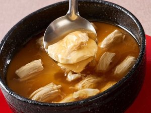 ◆【カジュアル料理 琴】とようけ屋山本の豆乳を使用した濃厚すくい豆腐(汲み上げ湯葉餡掛け)
