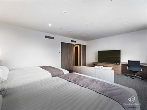 ジュニアスイート<44.6u/セパレート>154pベッド