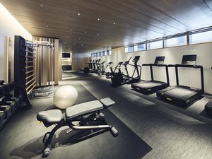 �Q�S���ԃt�B�b�g�l�X�W��