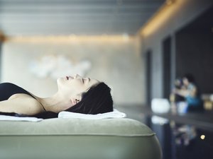 �v�[���T�C�h�E�F���l�X