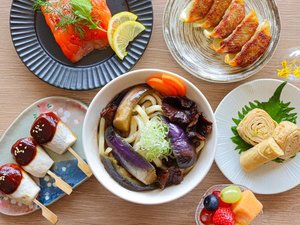 朝食ブッフェ 日光サーモンや巻き湯葉、宇都宮餃子など郷土料理をご用意しております