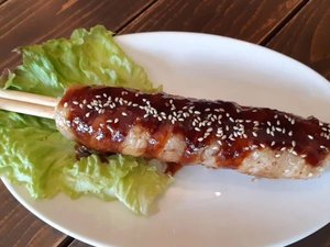 敷地内テナント:りあんの肉巻きおにぎり