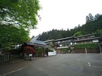 大原温泉　湯元のお宿　民宿　大原山荘の外観写真