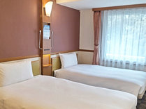 �����h�m�m�M�C�w�O�̎{�ݎʐ^3