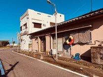 �꓏�݂��̏h�@���̉B��Ƃ̊O�ώʐ^