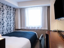 �A�p�z�e���q�H�c�@�����׉w�O�r�̎{�ݎʐ^1