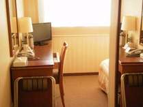 �z�e���O�����q���̎{�ݎʐ^1